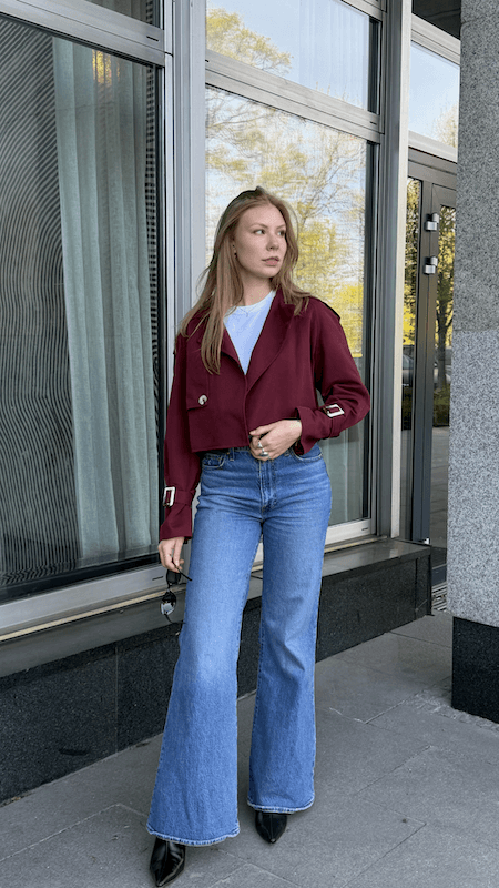 Bari Short Trench Coat in Burgundy
