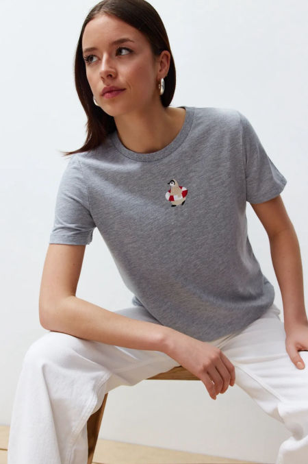 T-shirt Alaska z haftem szary